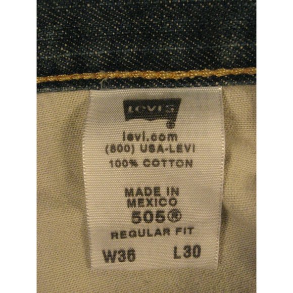 Levis 505 Jeans Womens 38 x 31 MEASURED Tag: 36 x 30 Straight Regular Fit - Picture 9 of 11